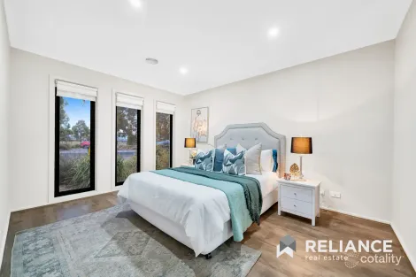 Property photo of 252 Boardwalk Boulevard Point Cook VIC 3030