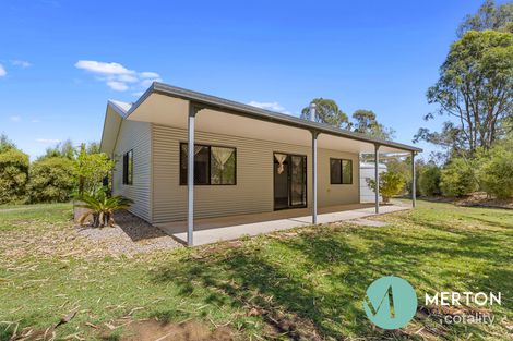 562 Beckmanns Rd, Glenwood, QLD 4570