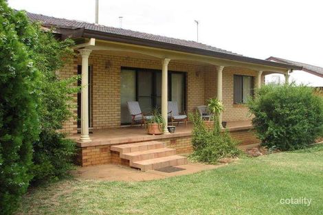 Property photo of 39 Banksia Crescent Dubbo NSW 2830