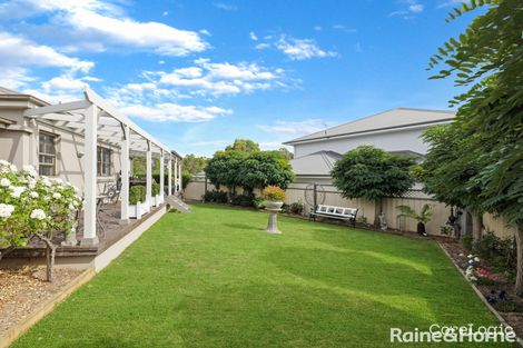 Property photo of 5 Augusta Close Robin Hill NSW 2795