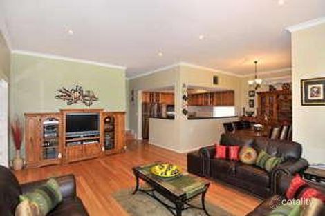 Property photo of 2 Reverie Mews Halls Head WA 6210