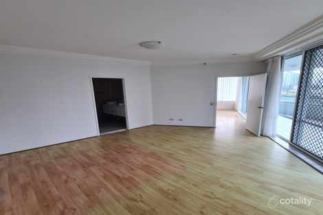 Property photo of 19/3 Tedder Avenue Main Beach QLD 4217