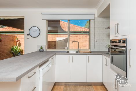 Property photo of 282 Lakeside Drive Joondalup WA 6027