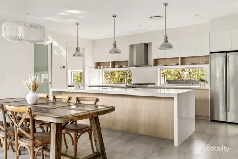 Property photo of 8 Sturt Place Upper Kedron QLD 4055