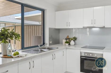 12 Seville Ct, Albany Creek, QLD 4035