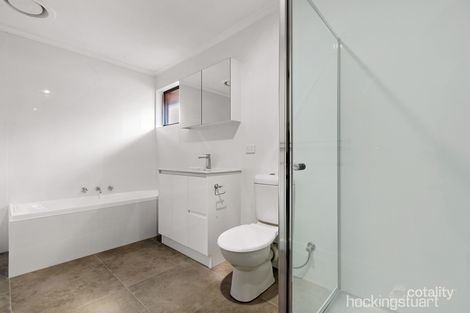 Property photo of 4 Riviera Road Avondale Heights VIC 3034