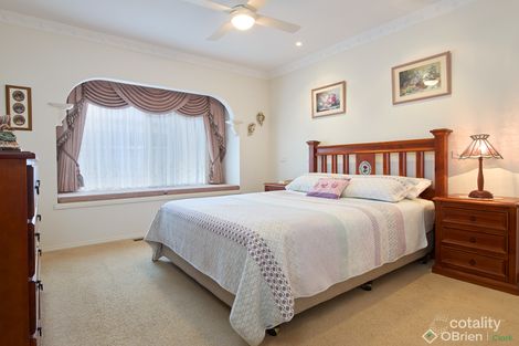 Property photo of 19 Mountain Vista Court Drouin VIC 3818