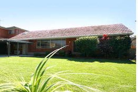 8 Robyn Ave, Frenchs Forest, NSW 2086