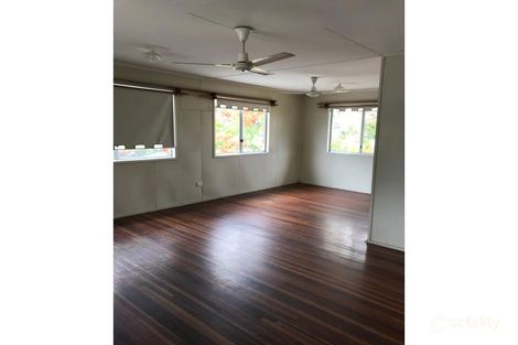 Property photo of 23 Beresford Crescent Dysart QLD 4745