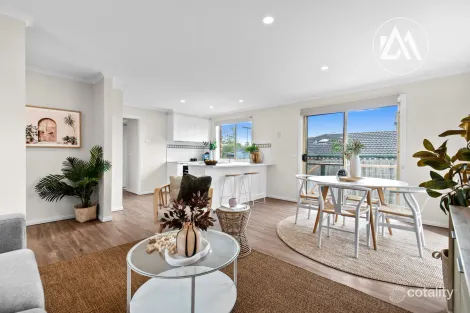 Property photo of 2/8 Pratt Avenue Frankston South VIC 3199