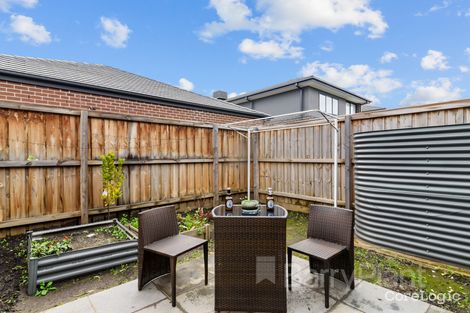 Property photo of 5 Cascades Way Wantirna South VIC 3152