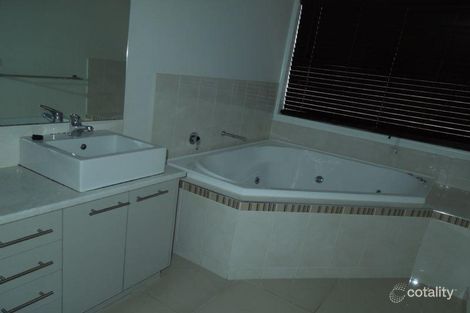 Property photo of 17 Sundial Parade Epping VIC 3076