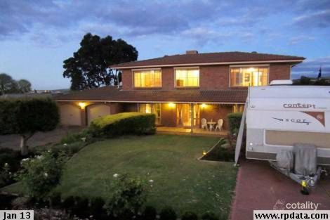 37 Oakridge Rd, Aberfoyle Park, SA 5159