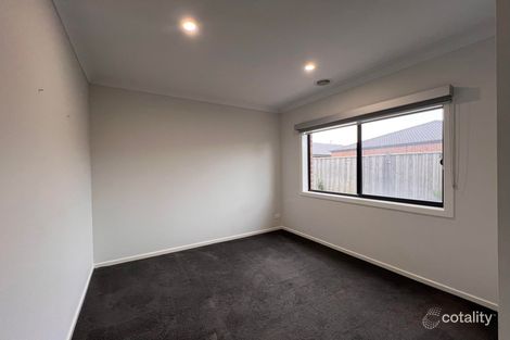 Property photo of 8 Grima Crescent Wyndham Vale VIC 3024