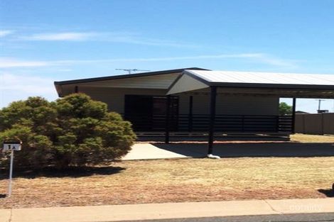 Property photo of 1A Summer Red Court Blackwater QLD 4717