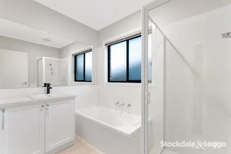 Property photo of 1 Napier Place Traralgon VIC 3844