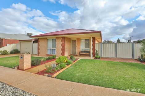 Property photo of 28 Lavender Rise Red Cliffs VIC 3496