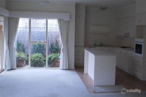 Property photo of 24 Branchilly Drive Roxburgh Park VIC 3064