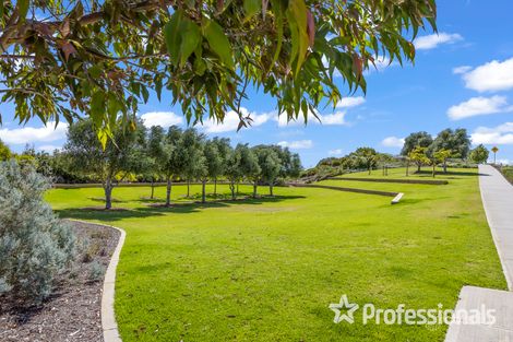 Property photo of 8 Shimmer Chase Eglinton WA 6034
