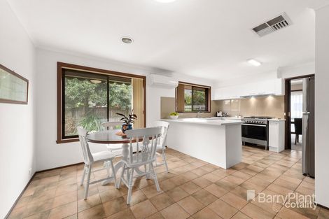 Property photo of 4 Harper Place Mill Park VIC 3082