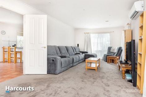 Property photo of 48 Chirnside Road Berwick VIC 3806