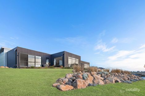 Property photo of 2 Patrick Close Orange NSW 2800