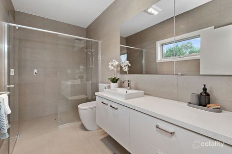 Property photo of 32 Lomandra Way Croydon VIC 3136