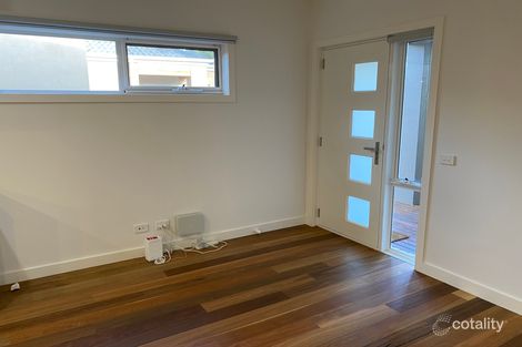 Property photo of 2/15 Sudholz Street Bittern VIC 3918