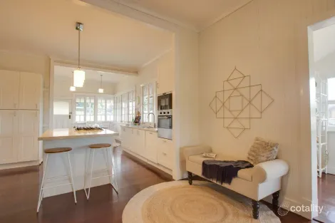 Property photo of 1 Whitehill Road Newtown QLD 4305