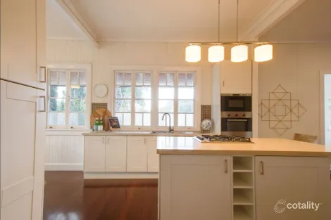 Property photo of 1 Whitehill Road Newtown QLD 4305