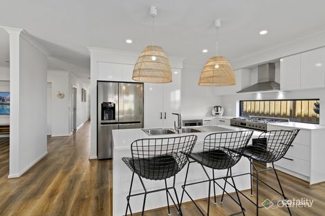 Property photo of 29 Jasper Way Officer VIC 3809