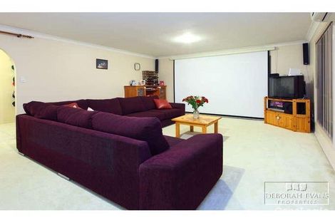 Property photo of 6 Kinrade Place Carindale QLD 4152
