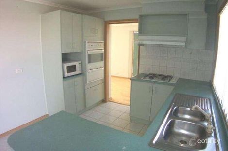 Property photo of 4 Inns Place Hoppers Crossing VIC 3029