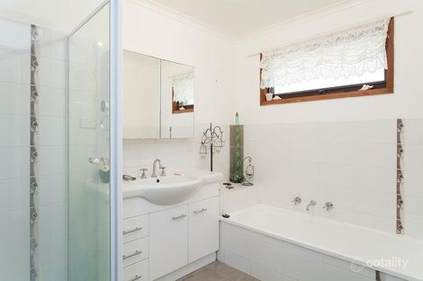Property photo of 130 Clarendon Drive Somerville VIC 3912