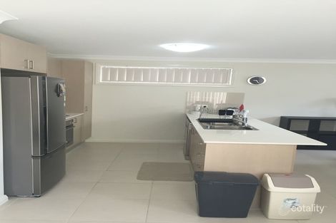 Property photo of 4/9 Tallowwood Crescent Fletcher NSW 2287