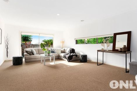 Property photo of 22 Mannavue Boulevard Cranbourne North VIC 3977