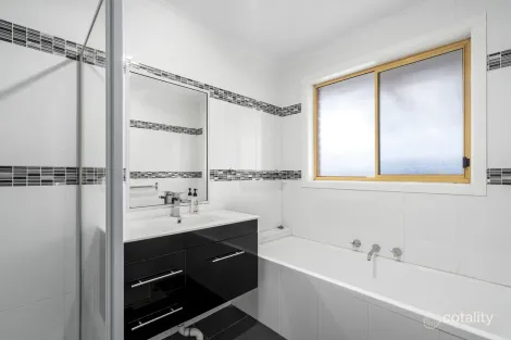 Property photo of 7/69-71 Barries Road Melton VIC 3337