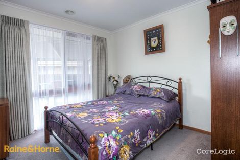 Property photo of 4 McLean Court Sunbury VIC 3429