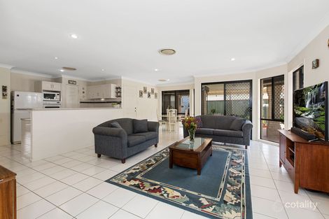 Property photo of 7 Yarra Close Banora Point NSW 2486