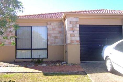 9/24 Amsonia Ct, Arundel, QLD 4214