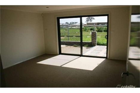 Property photo of 6 Bellear Gardens Franklin ACT 2913