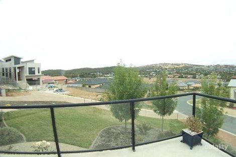 Property photo of 12 Euroka Place Jerrabomberra NSW 2619
