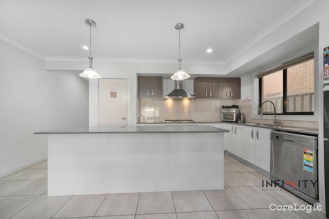Property photo of 18 Homeland Drive Tarneit VIC 3029