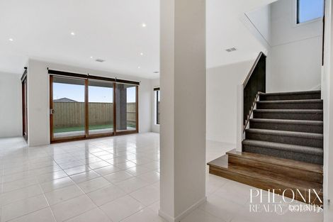 Property photo of 8 Spinner Way Point Cook VIC 3030