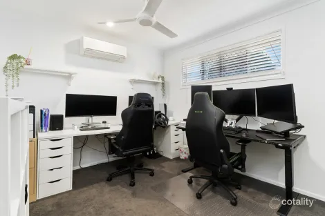 Property photo of 8 Hopkins Street Park Avenue QLD 4701