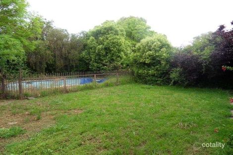Property photo of 15 Pinaroo Drive Glenfield Park NSW 2650