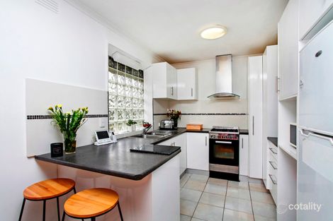 Property photo of 8 Altair Court Gladstone Park VIC 3043