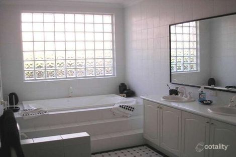 Property photo of 5 Derwent Meander Joondalup WA 6027