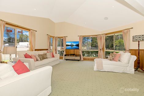 Property photo of 17 Upper Kedron Road West Upper Kedron QLD 4055