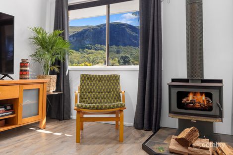 Property photo of 4/40 Jarnahill Drive Mount Coolum QLD 4573